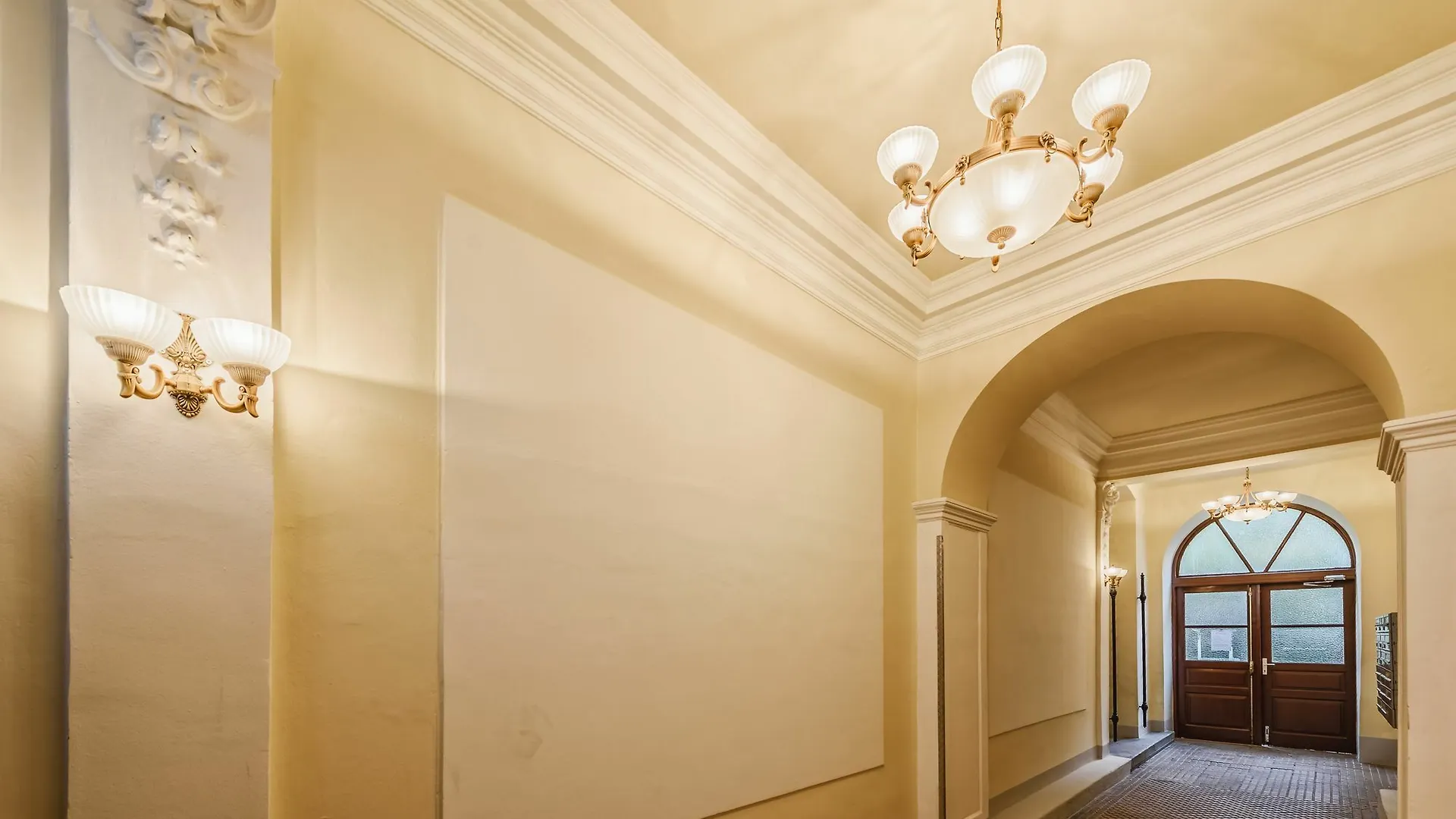 Palais Joseph Apartments, contactless check in Vienne