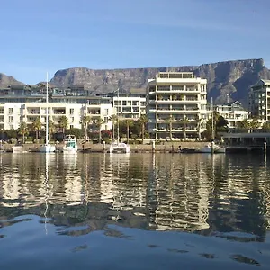 waterfront-juliette.hotels-capetown.com/