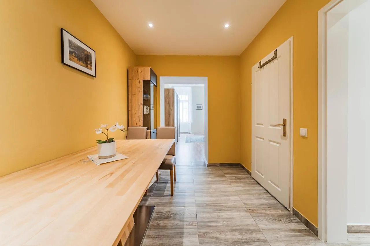Palais Joseph Apartments, Contactless Check In Vienna